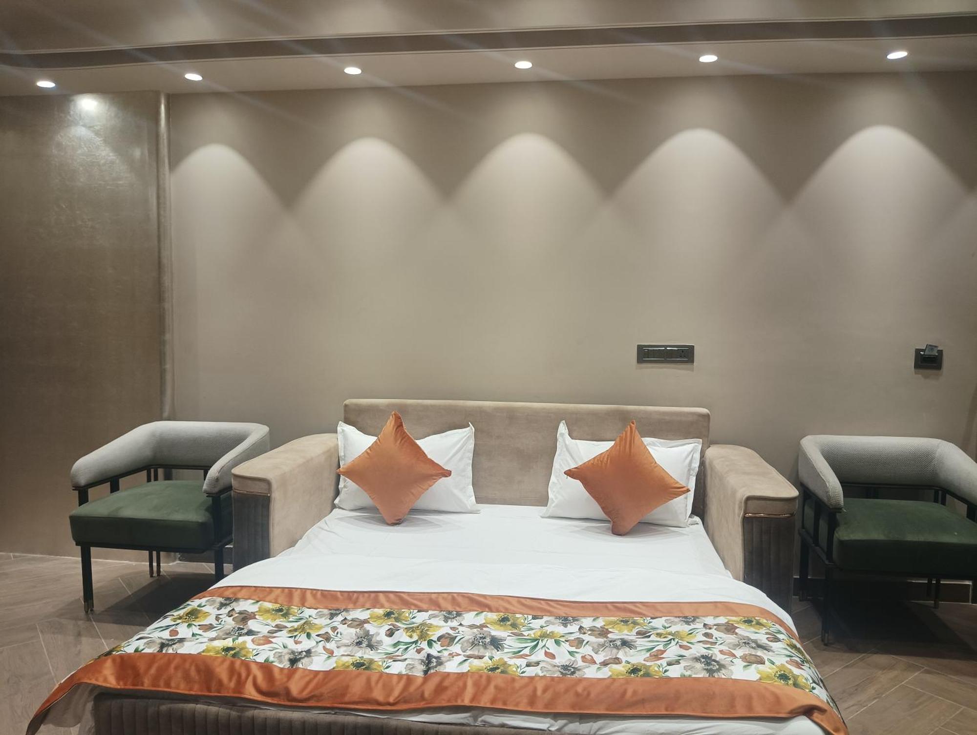 Hotel Cullinan By Qotel Janakpuri Delhi (National Capital Territory of India) Exterior foto