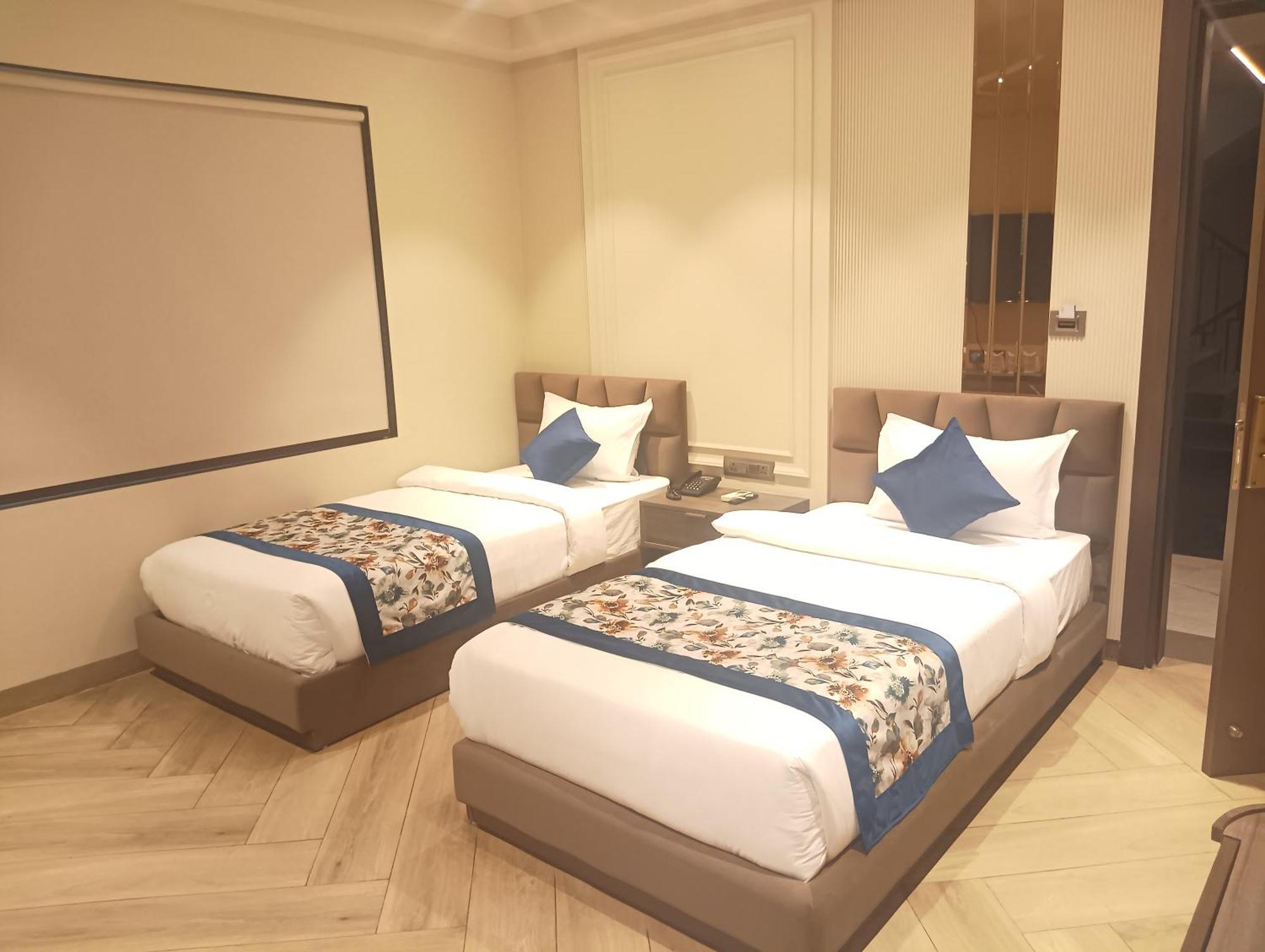 Hotel Cullinan By Qotel Janakpuri Delhi (National Capital Territory of India) Exterior foto