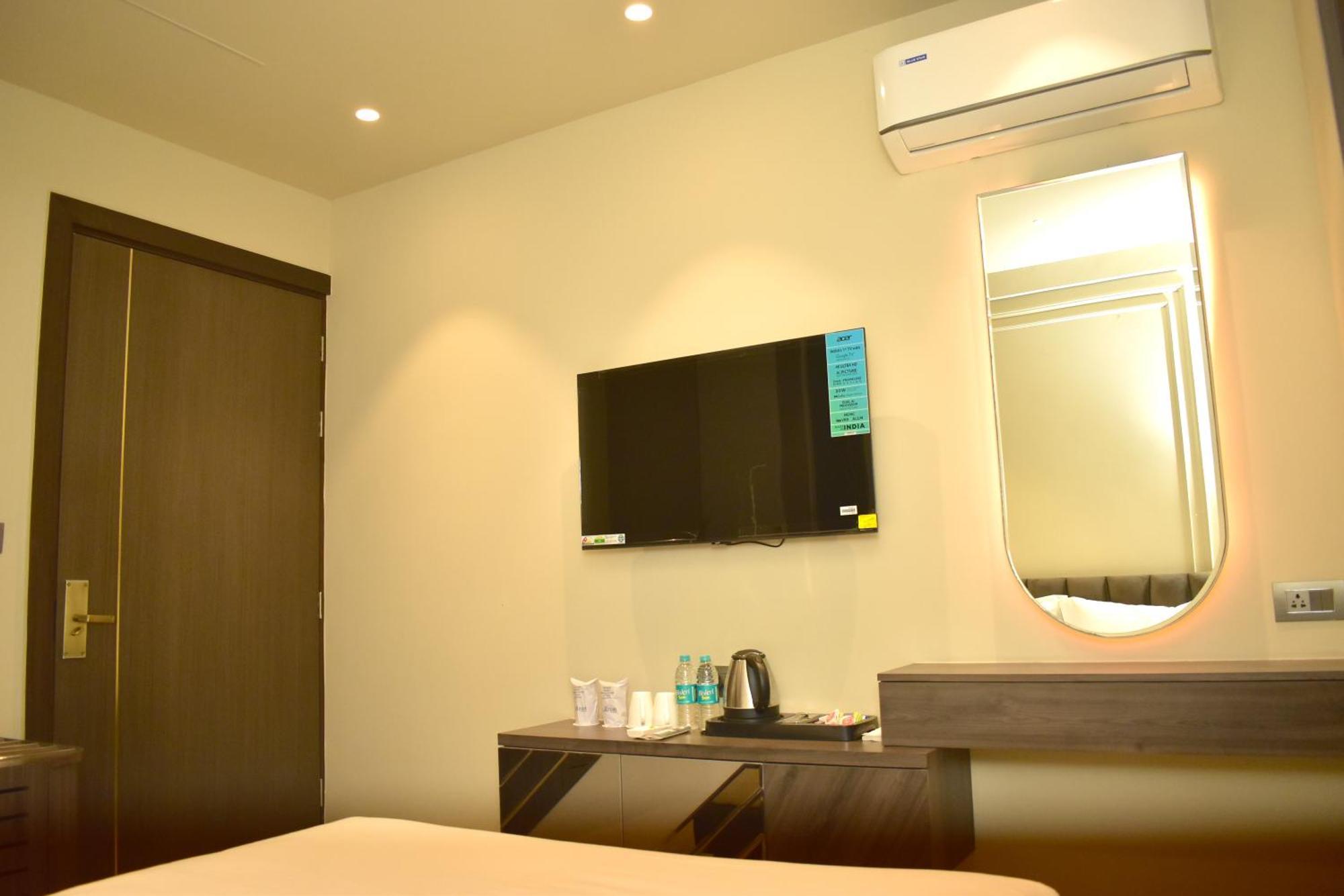 Hotel Cullinan By Qotel Janakpuri Delhi (National Capital Territory of India) Exterior foto