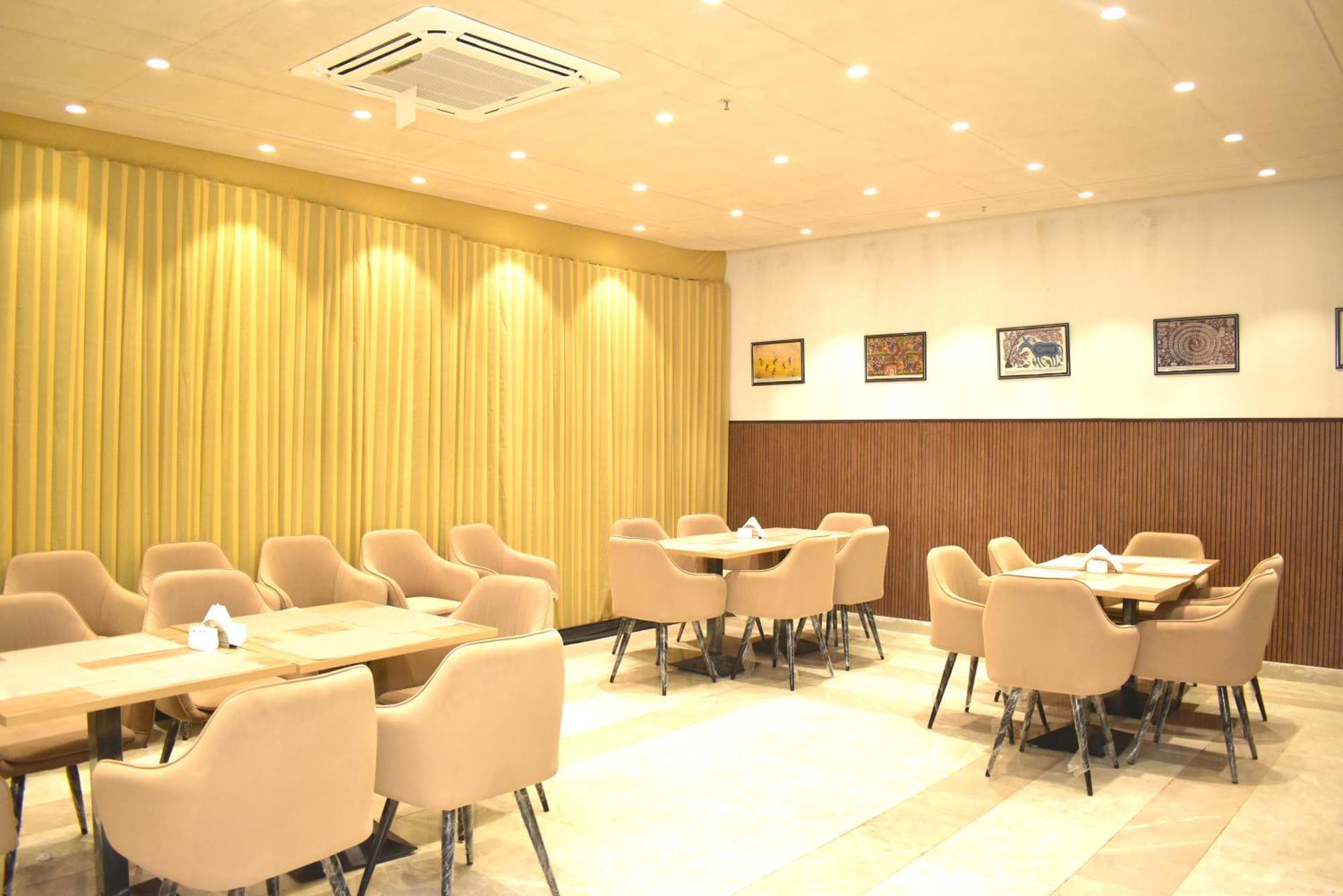 Hotel Cullinan By Qotel Janakpuri Delhi (National Capital Territory of India) Exterior foto