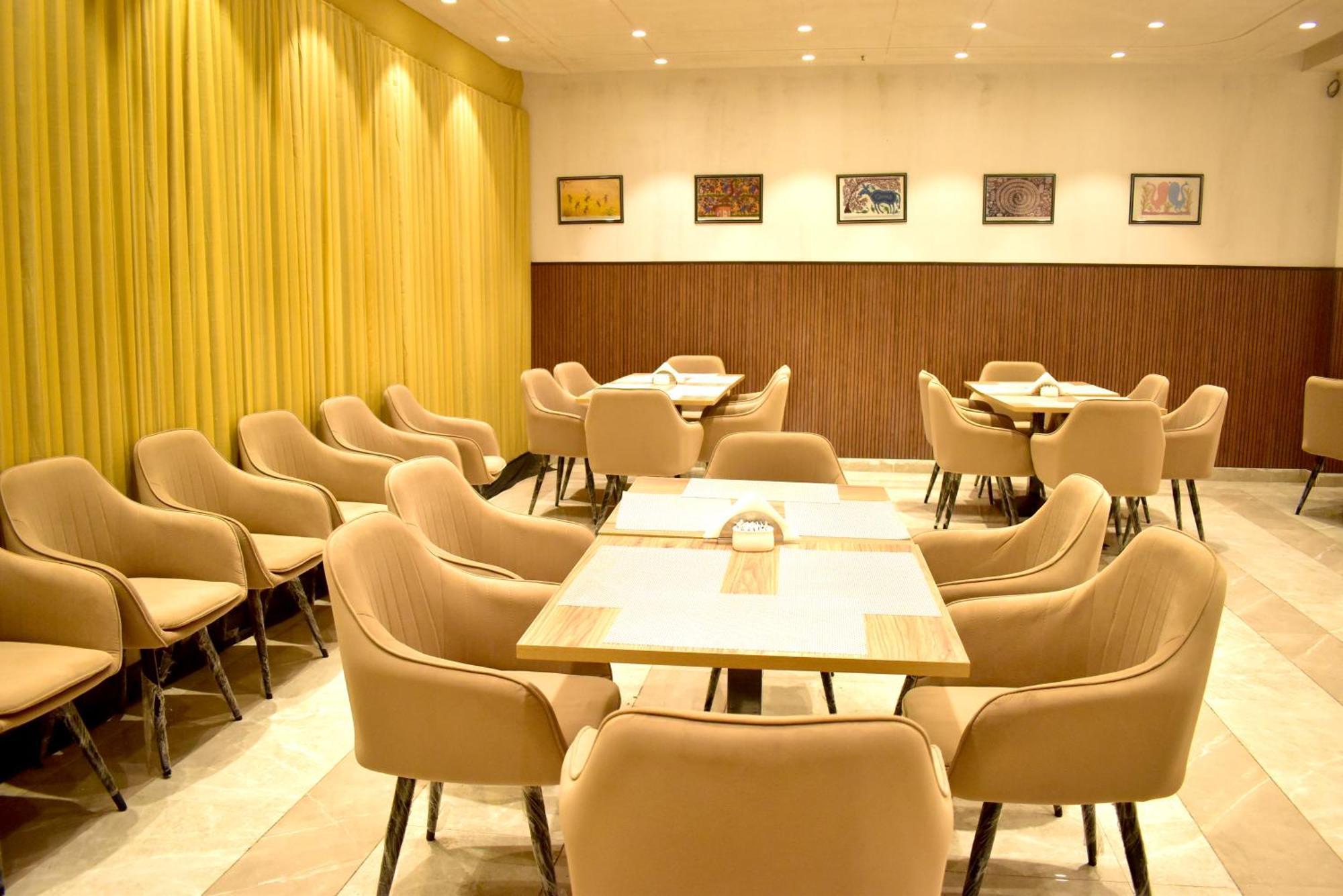 Hotel Cullinan By Qotel Janakpuri Delhi (National Capital Territory of India) Exterior foto