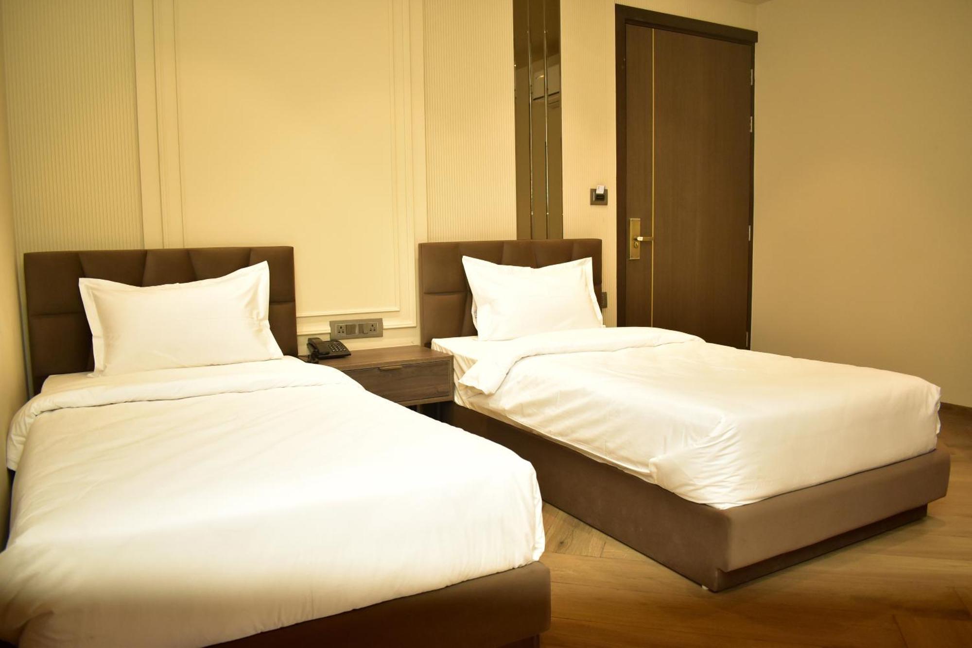 Hotel Cullinan By Qotel Janakpuri Delhi (National Capital Territory of India) Exterior foto
