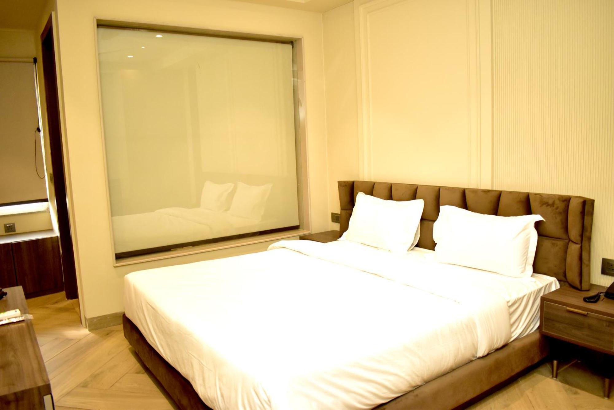Hotel Cullinan By Qotel Janakpuri Delhi (National Capital Territory of India) Exterior foto