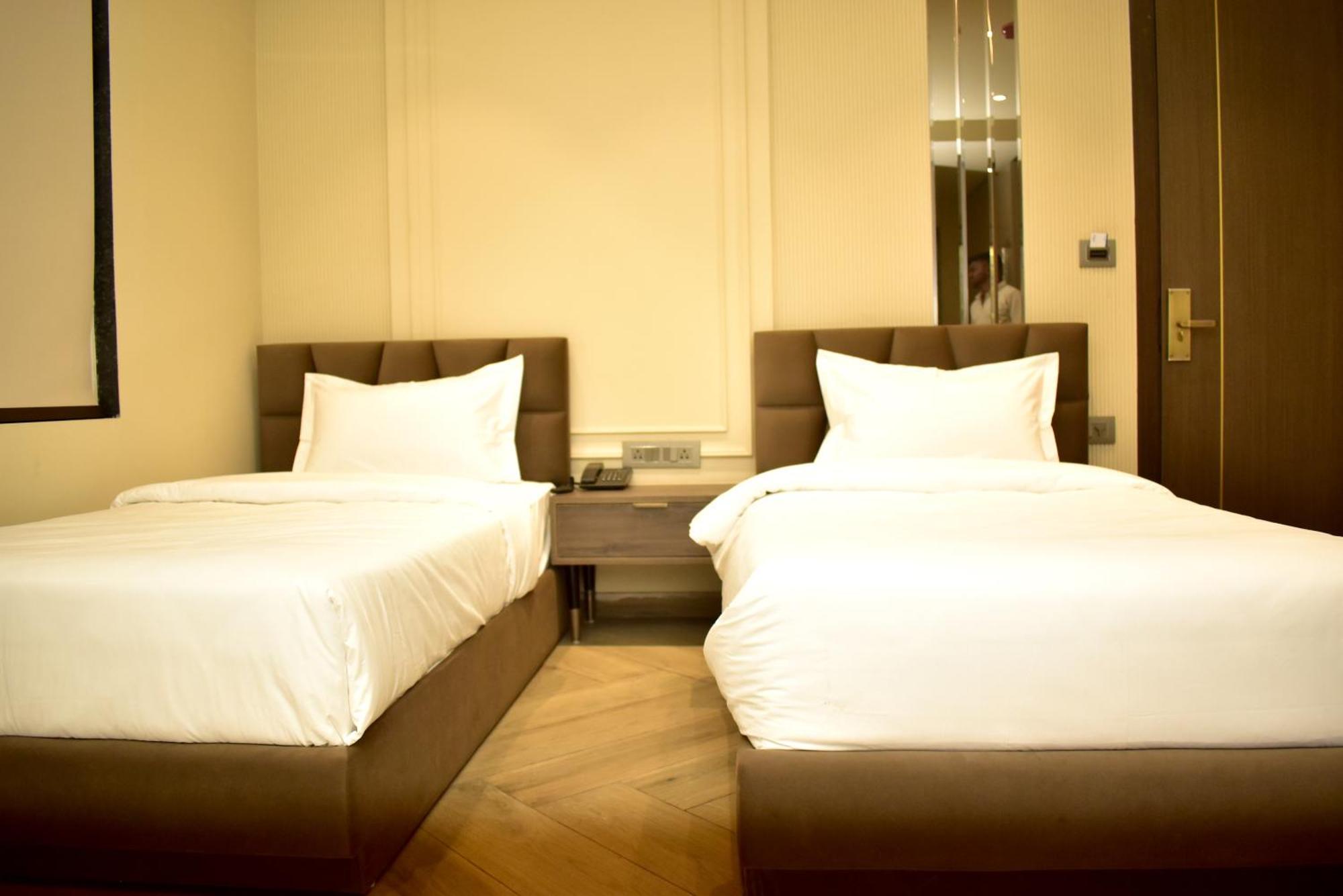 Hotel Cullinan By Qotel Janakpuri Delhi (National Capital Territory of India) Exterior foto