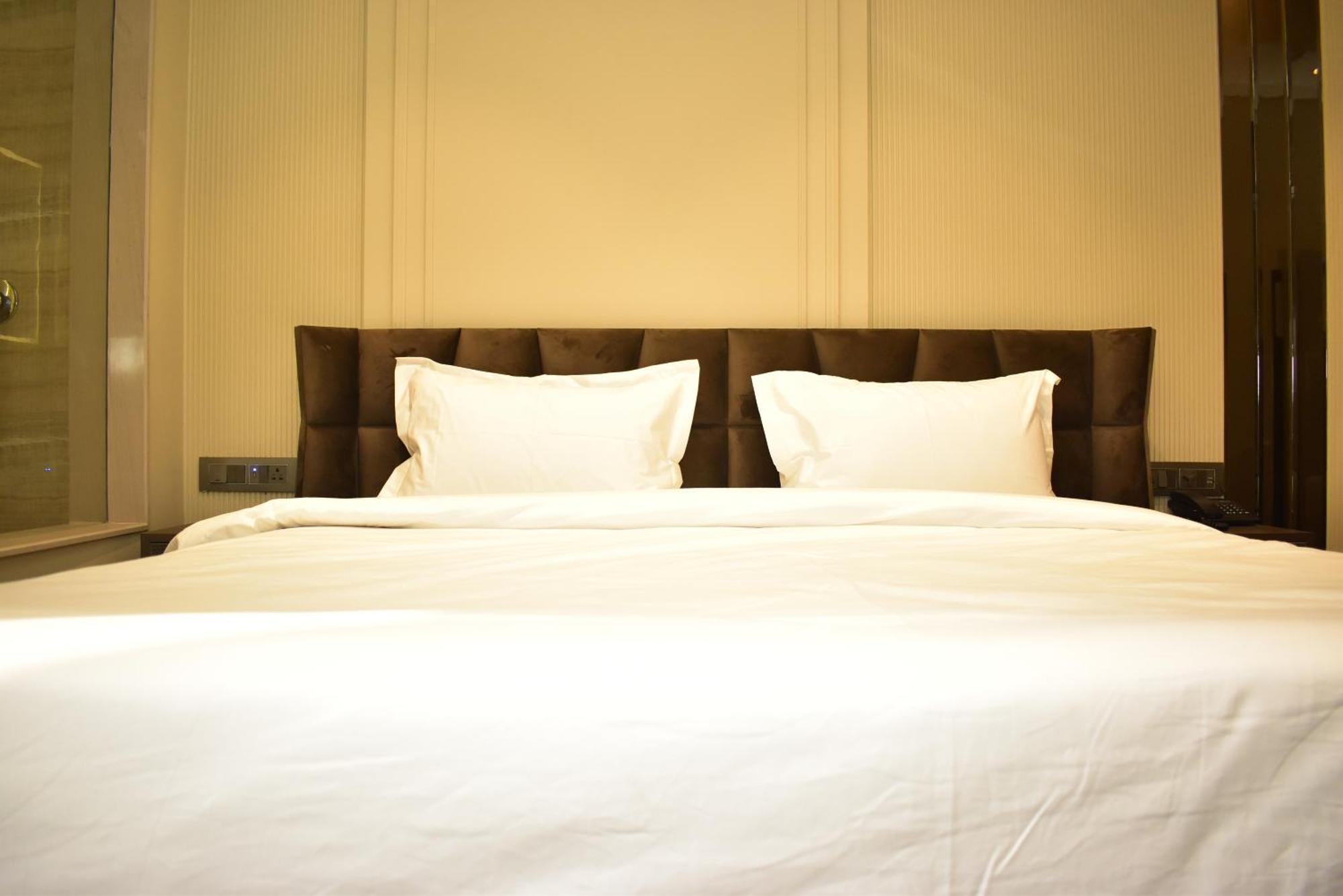 Hotel Cullinan By Qotel Janakpuri Delhi (National Capital Territory of India) Exterior foto