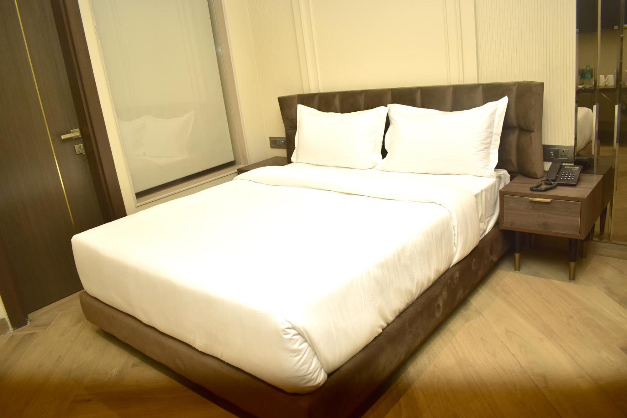 Hotel Cullinan By Qotel Janakpuri Delhi (National Capital Territory of India) Exterior foto